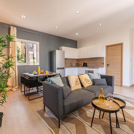 Superbe Appartement Avec Balcon Proche Monaco Beausoleil Exteriör bild